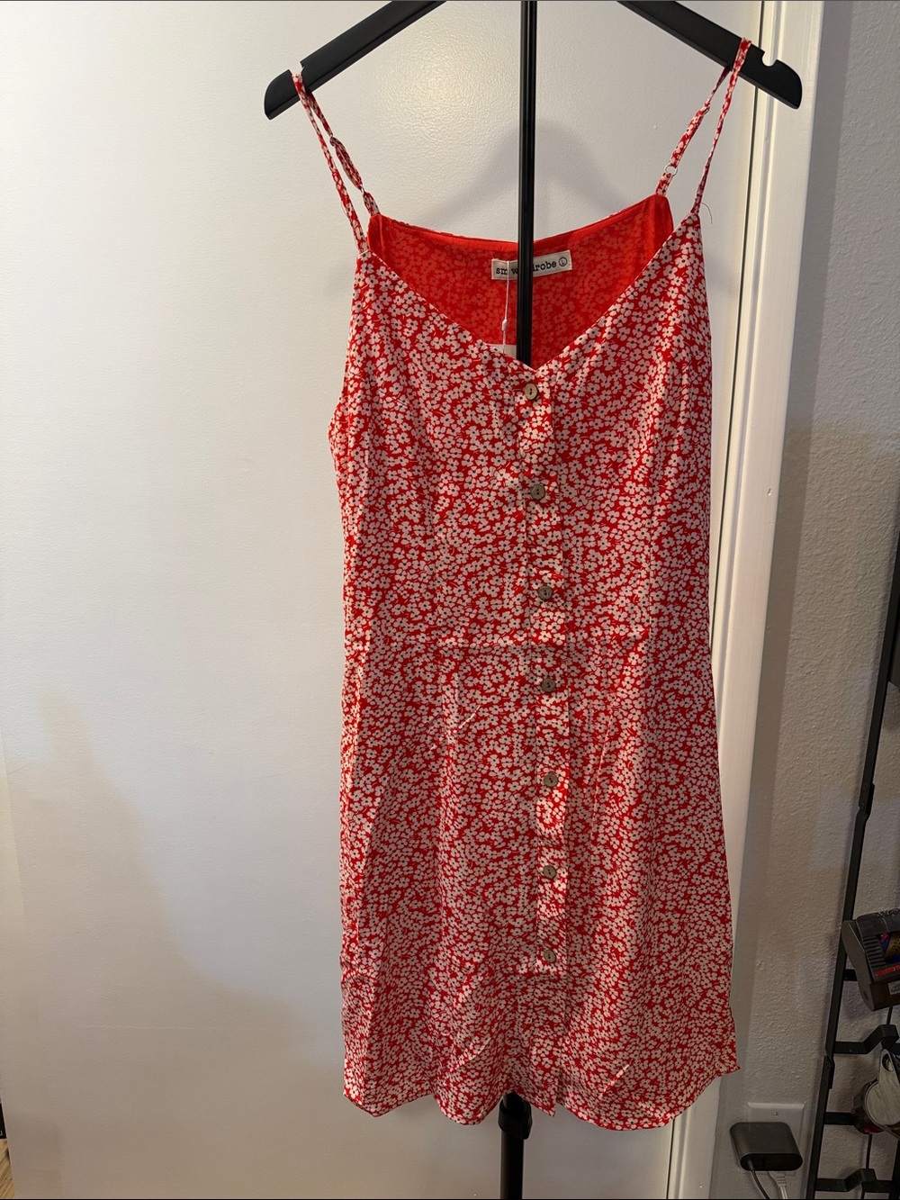 sm wardrobe Red Floral Button-Front Mini Dress with adjustable Straps size L NWT